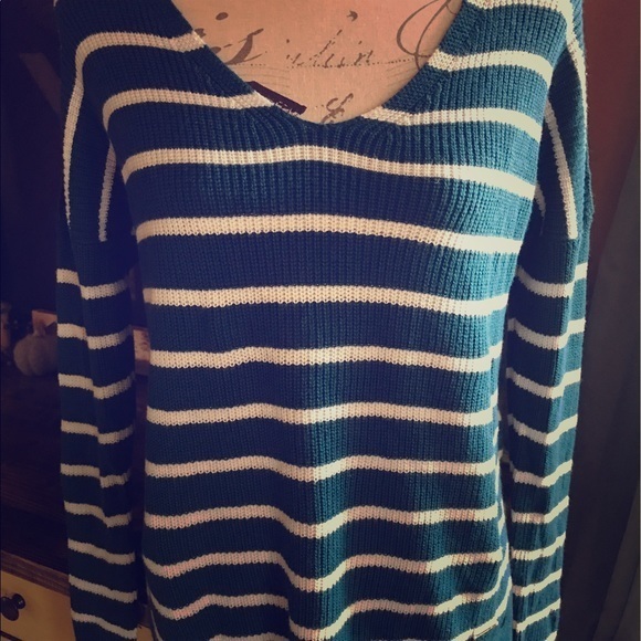 NWT Abercrombie & Fitch Lightweight Stripe Sweater - Picture 1 of 7